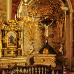 Ołtarz boczny - Ukrzyżowanie Chrystusa. Kolegiata św. Marcina w Opatowie